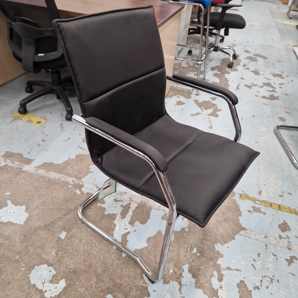 Essen stackable meeting room cantilever chair - black or grey faux leather
