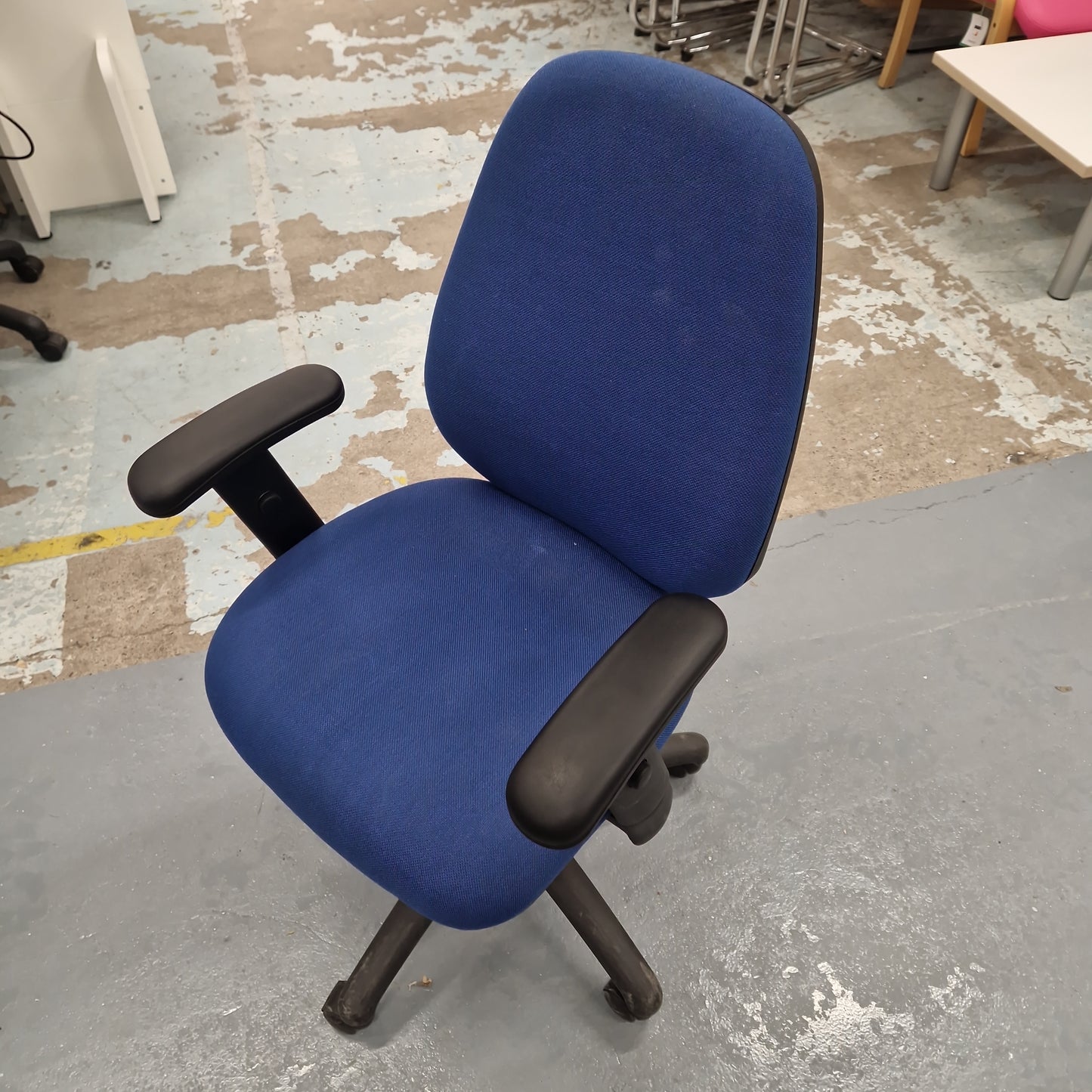 Vantage 100 2 lever PCB operators chair with height adjustable arms
