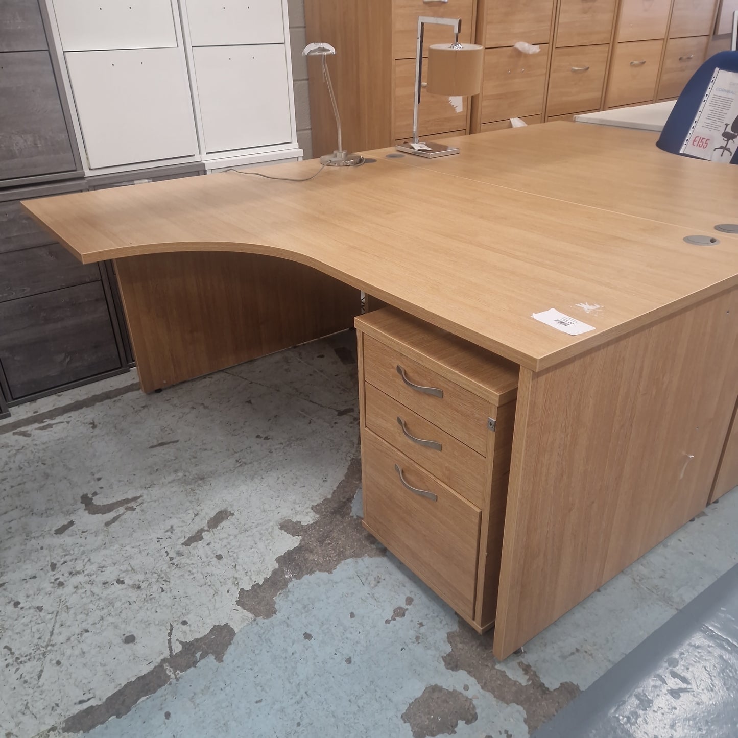 Left hand radial desk 1612  (1600mm x 1200mm)