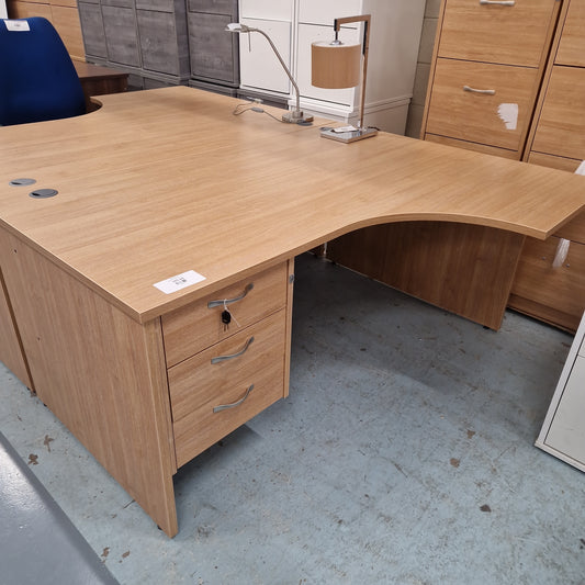 Right hand radial desk 1612 with fixed pedestal (1600mm x 1200mm)