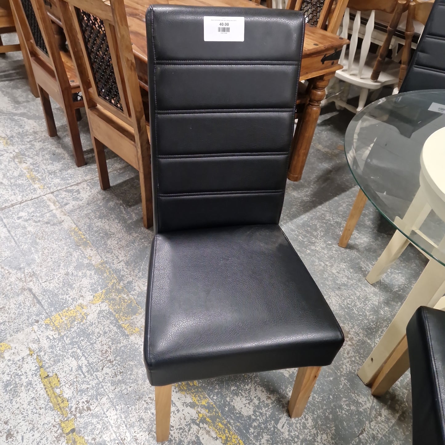 Black leatherette high back dining chair Q3223