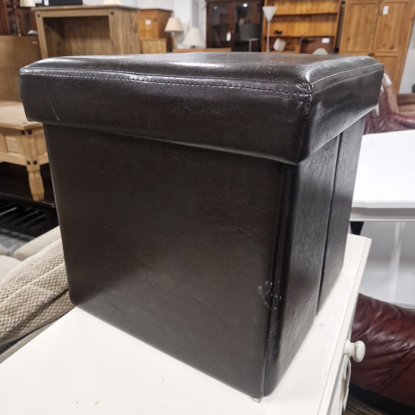 Leatherette square boxes  Q3223