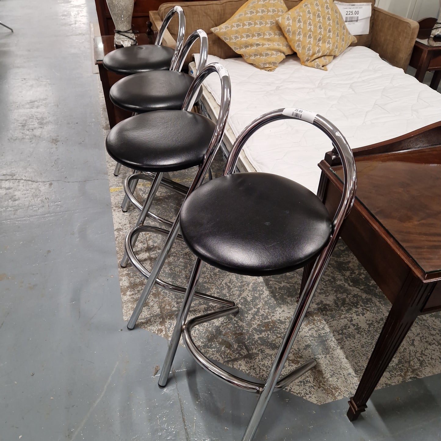 4 no. chrome and black leatherette tall stools  Q3323