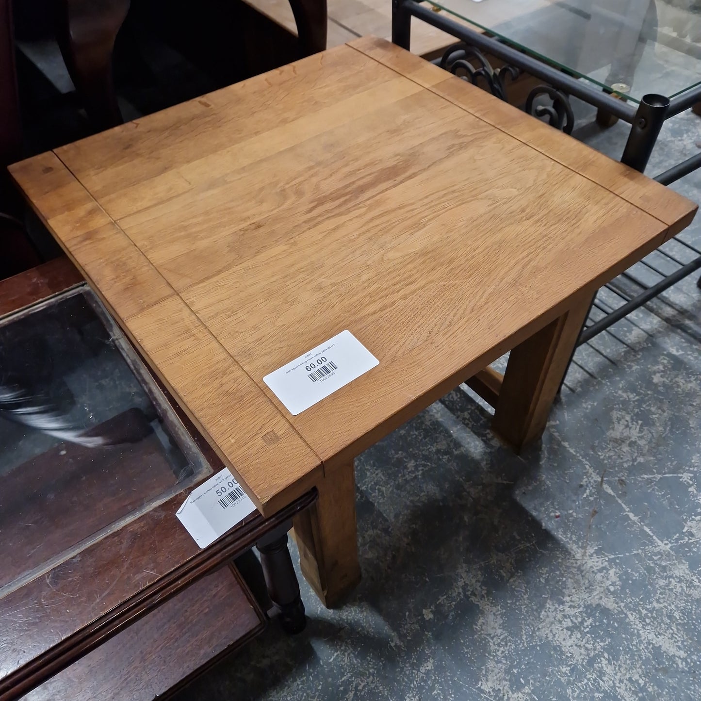 Oak square living room coffee table Q4123