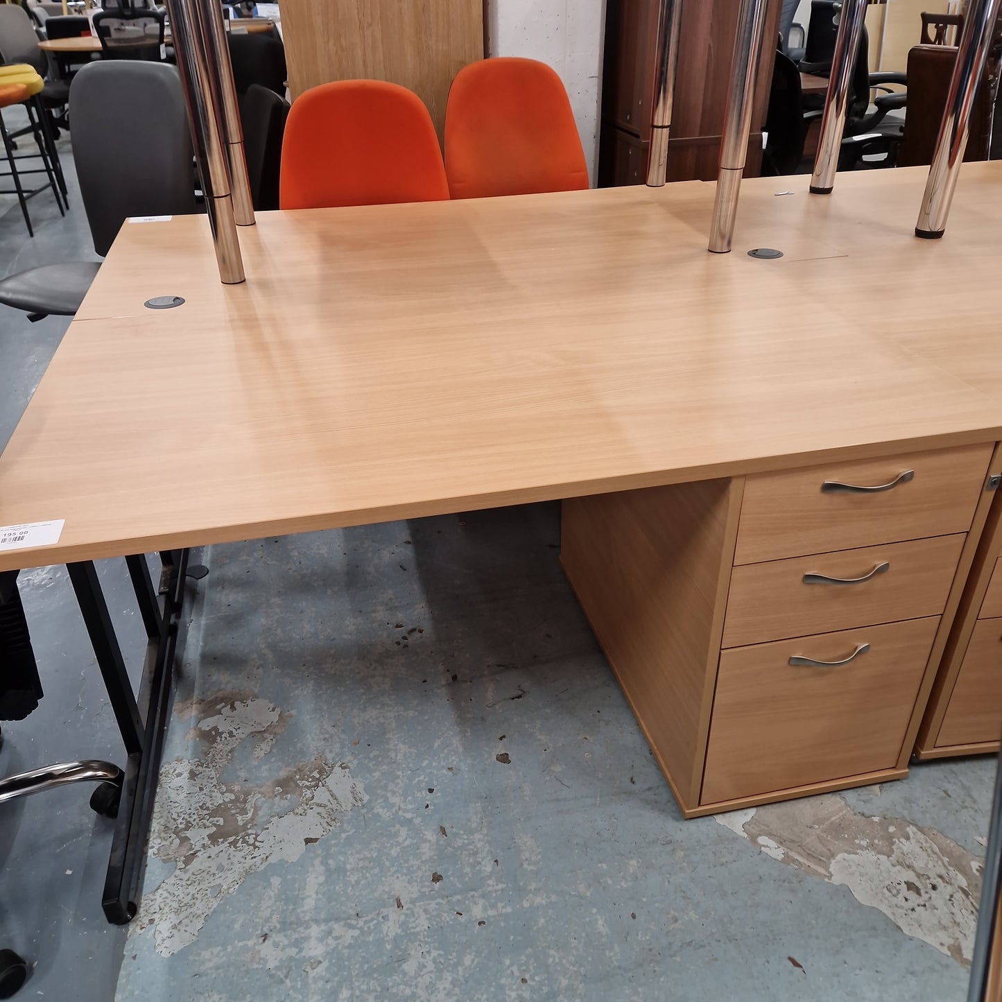 Straight desk 148 with fixed pedestal  (1400mm x 800mm)