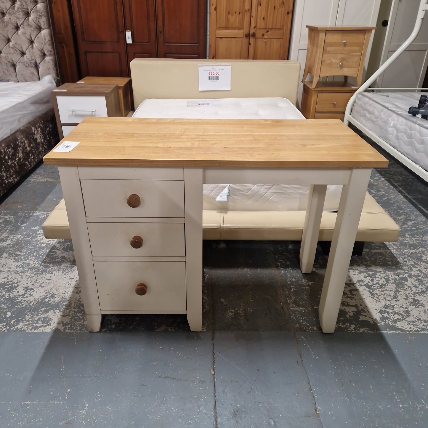 Solid oak and white 3 dwr desk / dresser