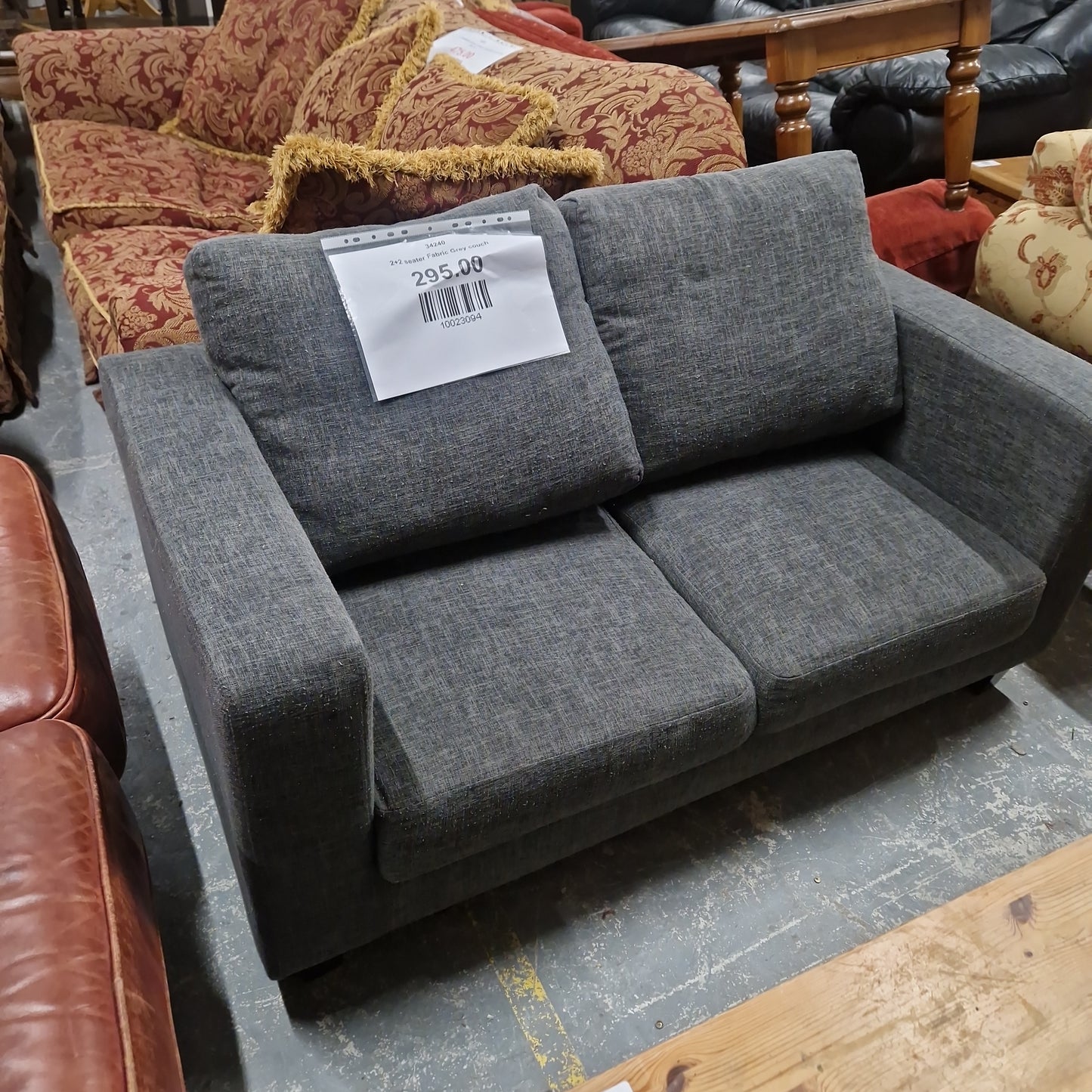 2+2 seater Fabric Grey couch
145.00 per couch