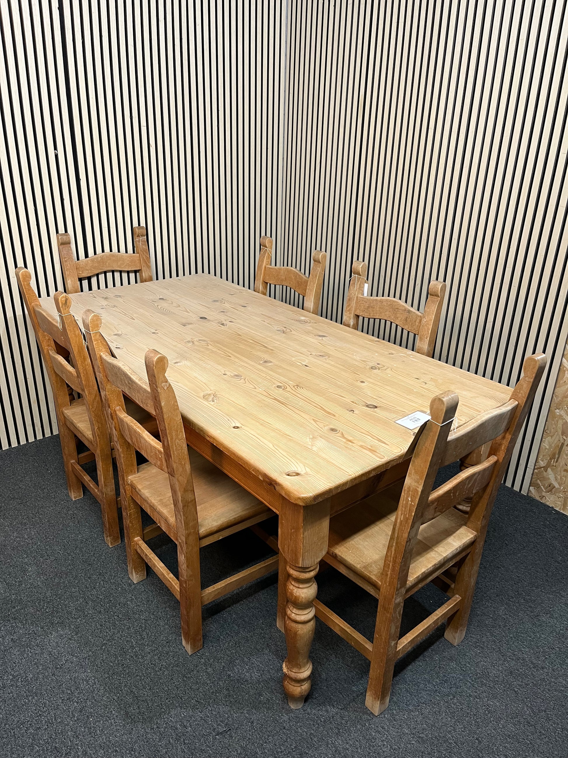 Solid pine large rectangular farmhouse table with 6 no. chairs (W 180 x D 90 cm) 3126