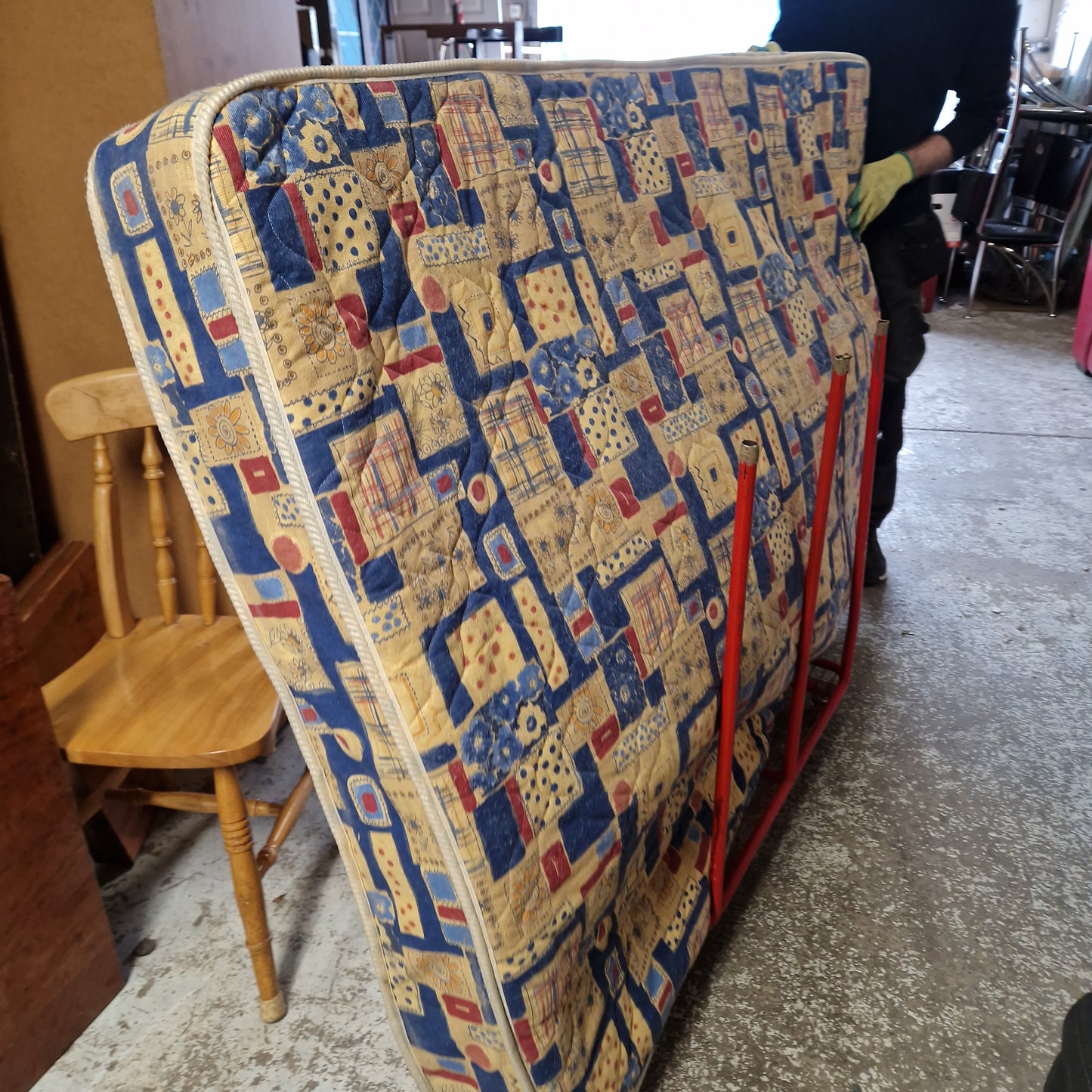 4ft 6 mattress - mixed fabric  Q4123