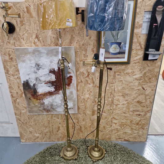 Solid brass tall standard lamp with new lamp shade and bulb  3124
