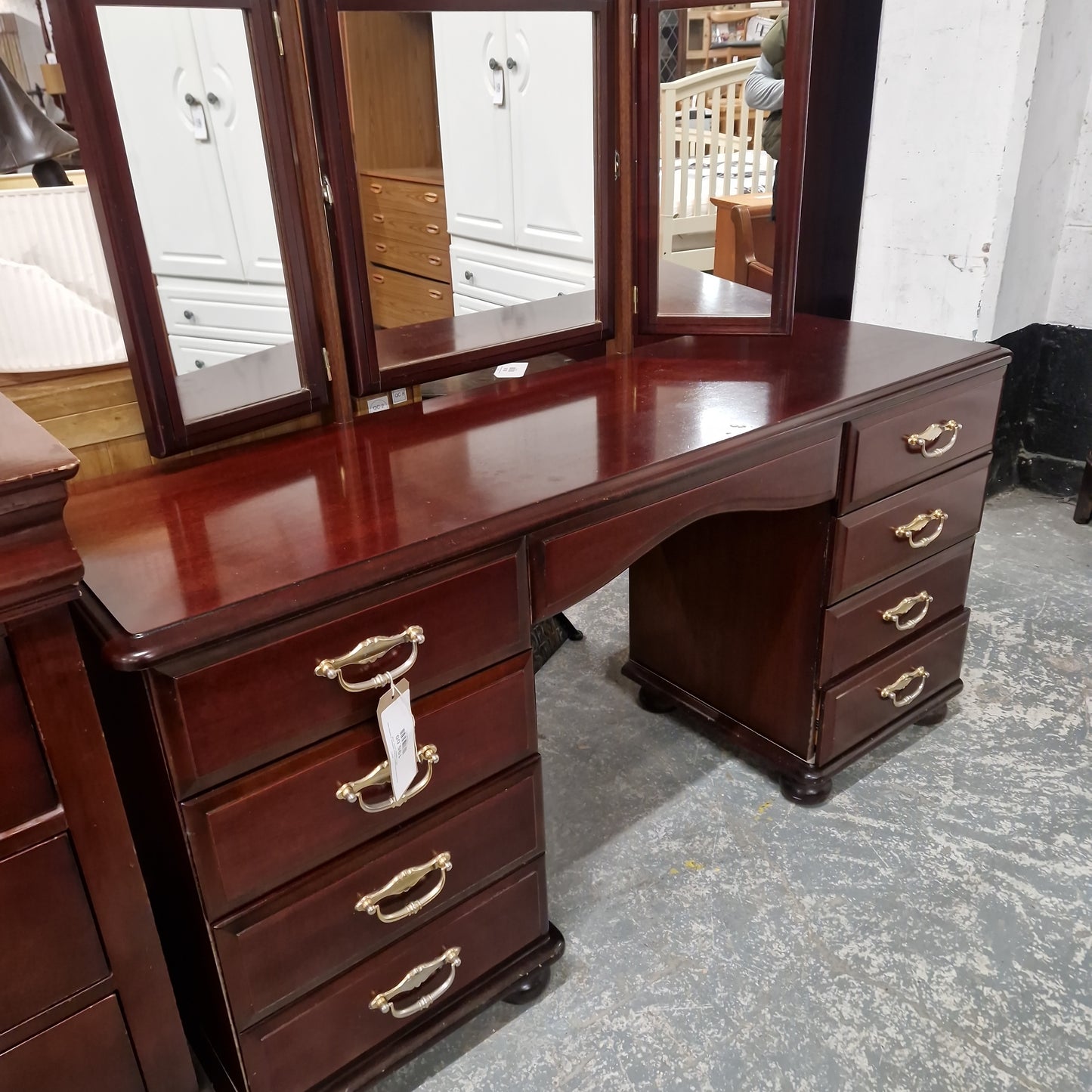 Rossmore mahogany 8 drawer bedroom dressing table with 3 section mirror  3124