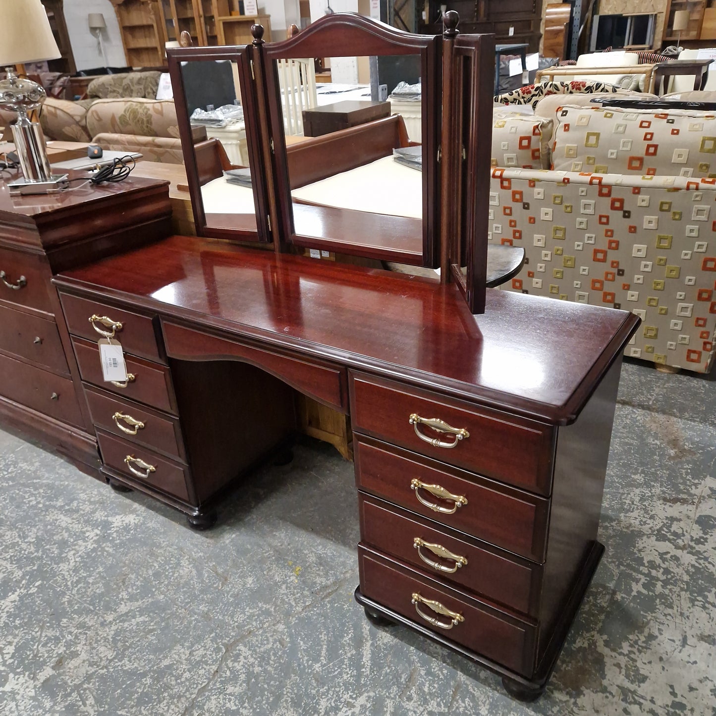 Rossmore mahogany 8 drawer bedroom dressing table with 3 section mirror  3124