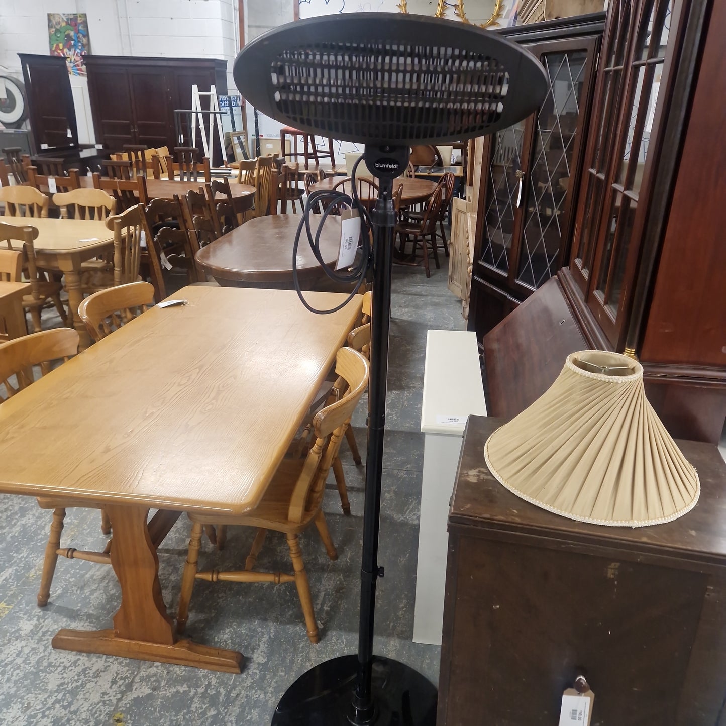 Metal framed electric patio heater 1224