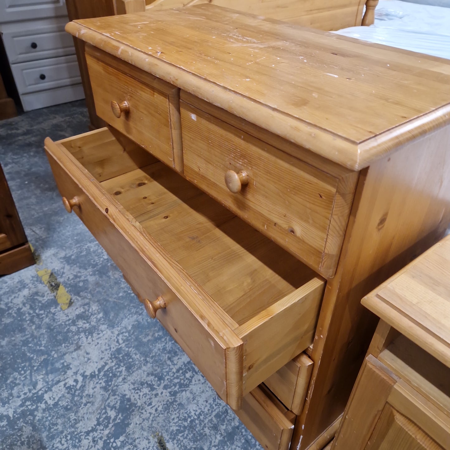 Tall 3+2 solid pine chest of drawers  1224