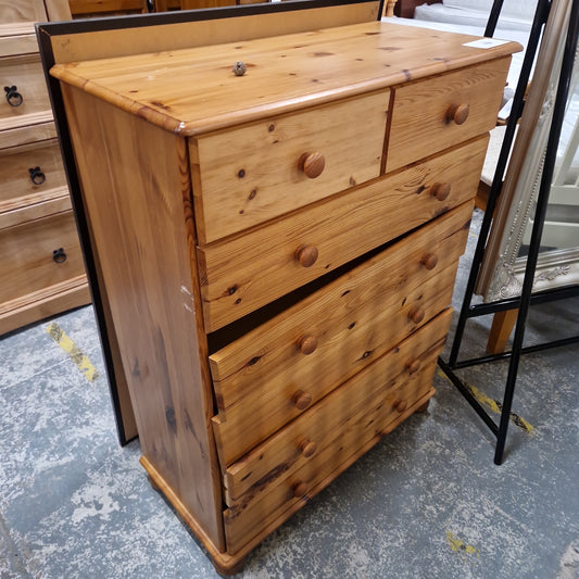 Pine 5 drawer chest of drawers