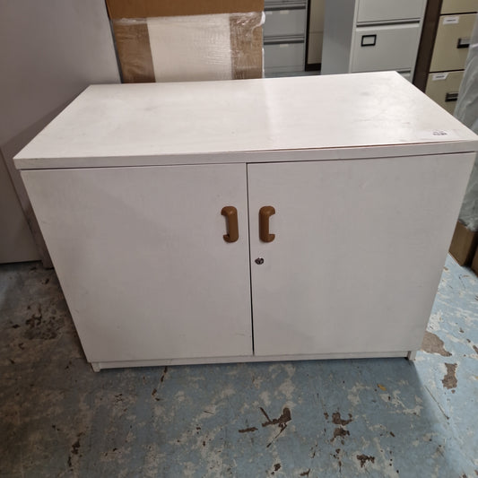 White 2 door storage unit Q4223