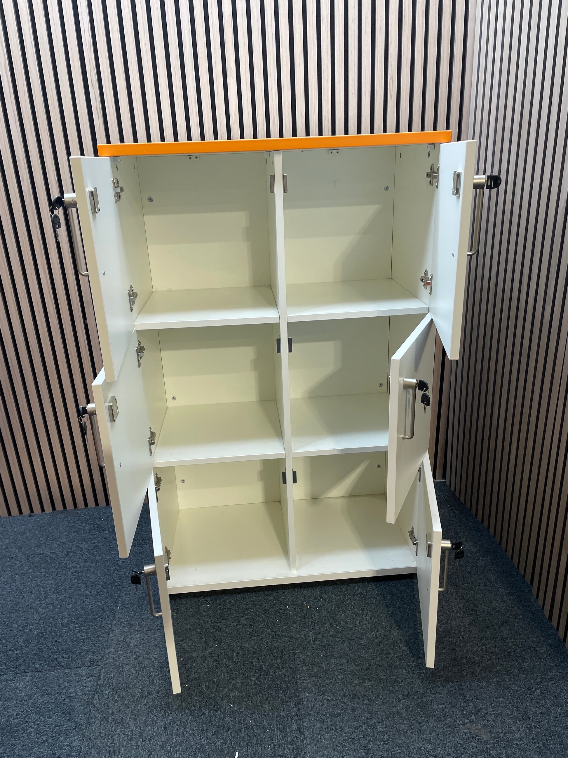 6 door white laminate personal lockers with individual keys per locker (H 122 x W 80 x D 43 cm)