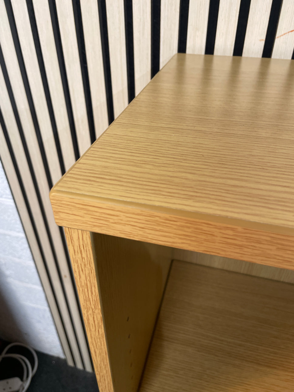 Oak laminate  medium open bookcase 80Wx36Dx120H