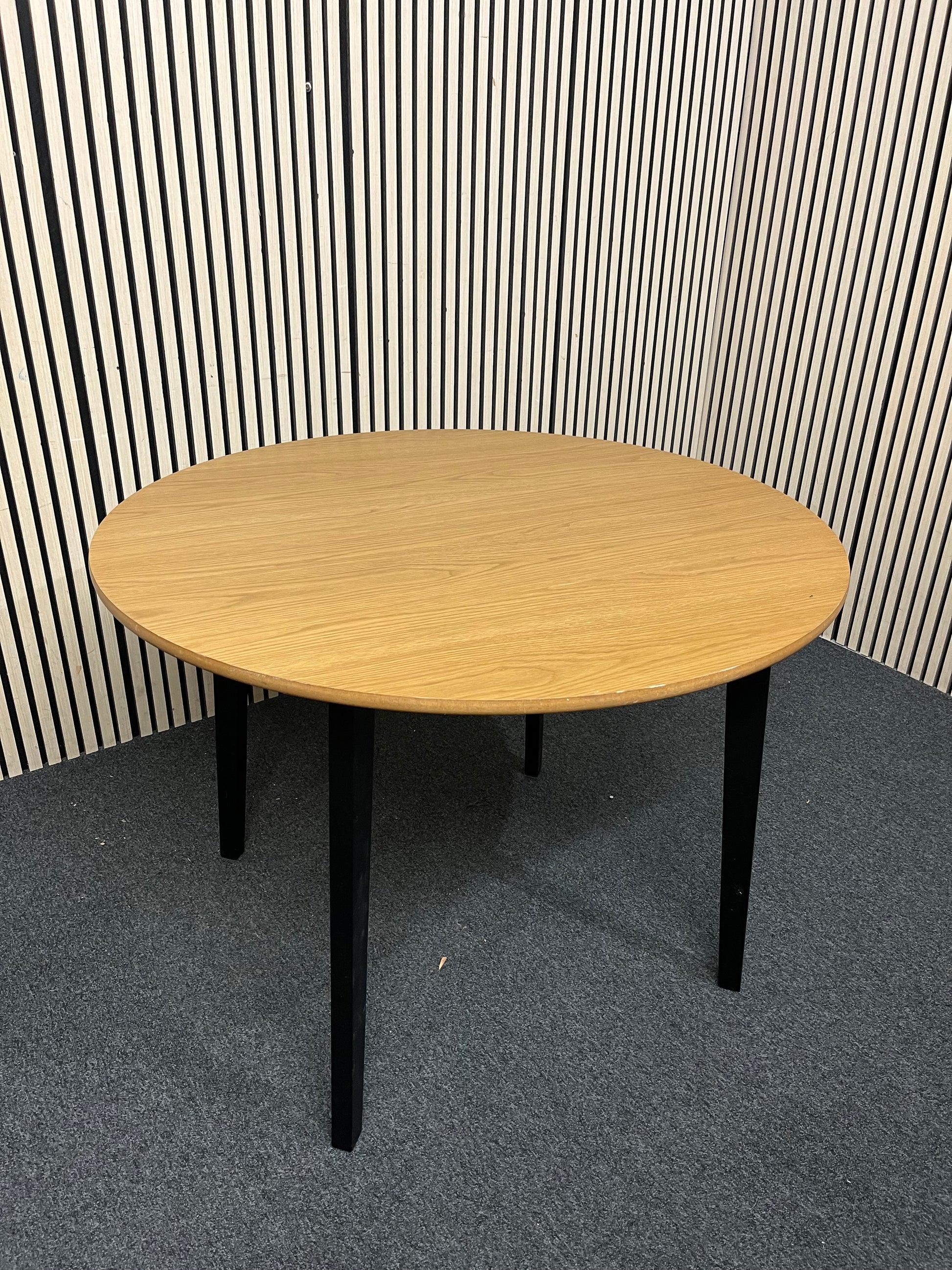 Oak laminate circular dining table (106 cm) Jysk  44313