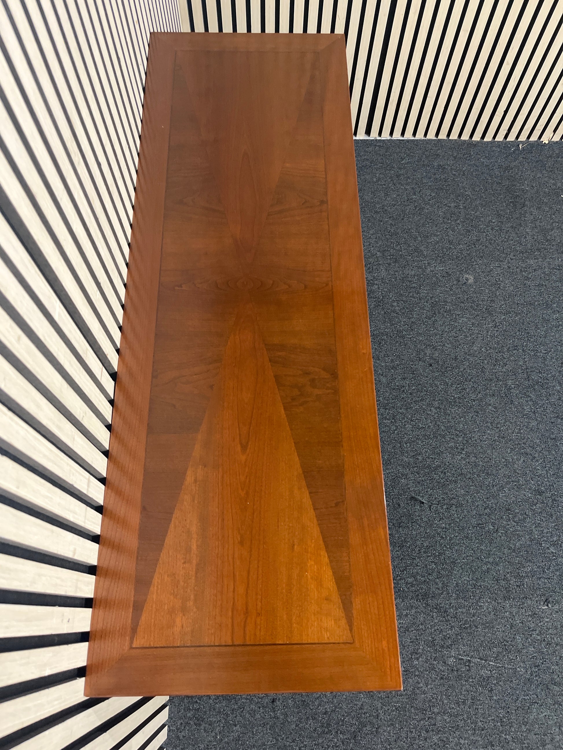 Mahogany inlaid large console table with central drawer (H 72 x W 120 x D 40 cm)  44230