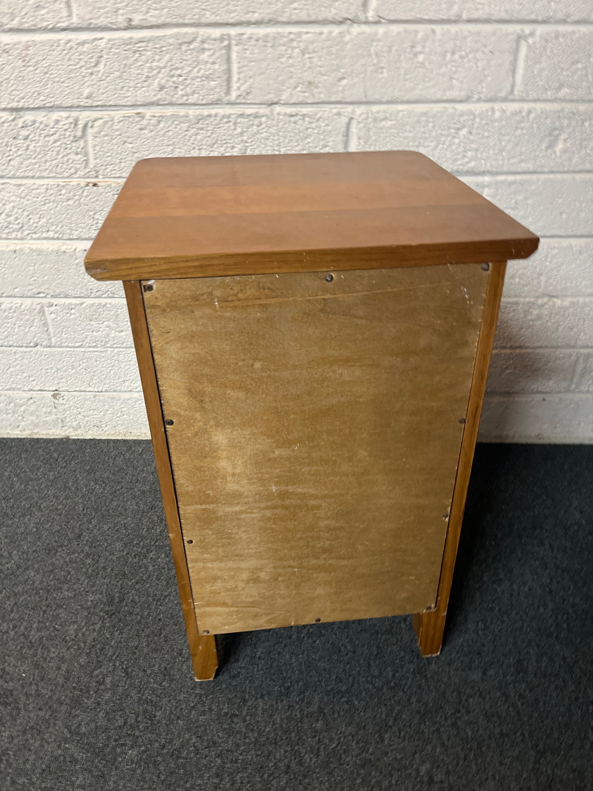 Solid hardwood 1 door 1 drawer bedside locker (430Wx440Dx660H) 2225