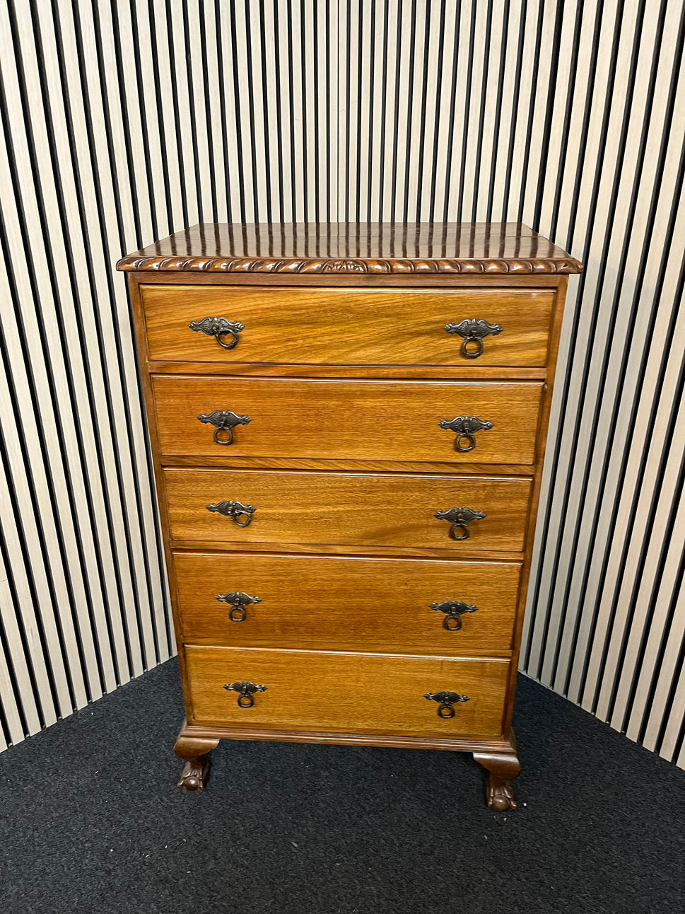 Tall 5 high mahogany chest of drawers (H 115 x W 70 x D 50 cm) 2325