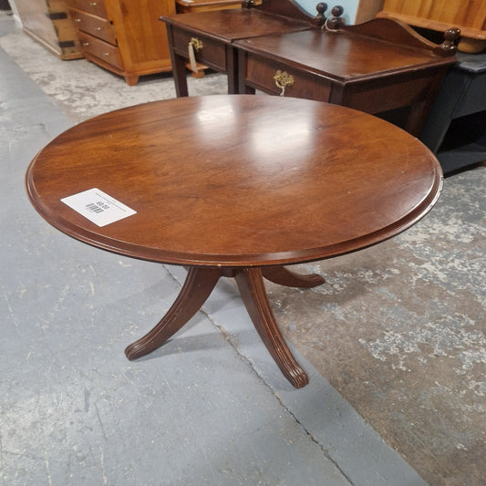 Mahogany circular bedroom table central wood base  Black Friday