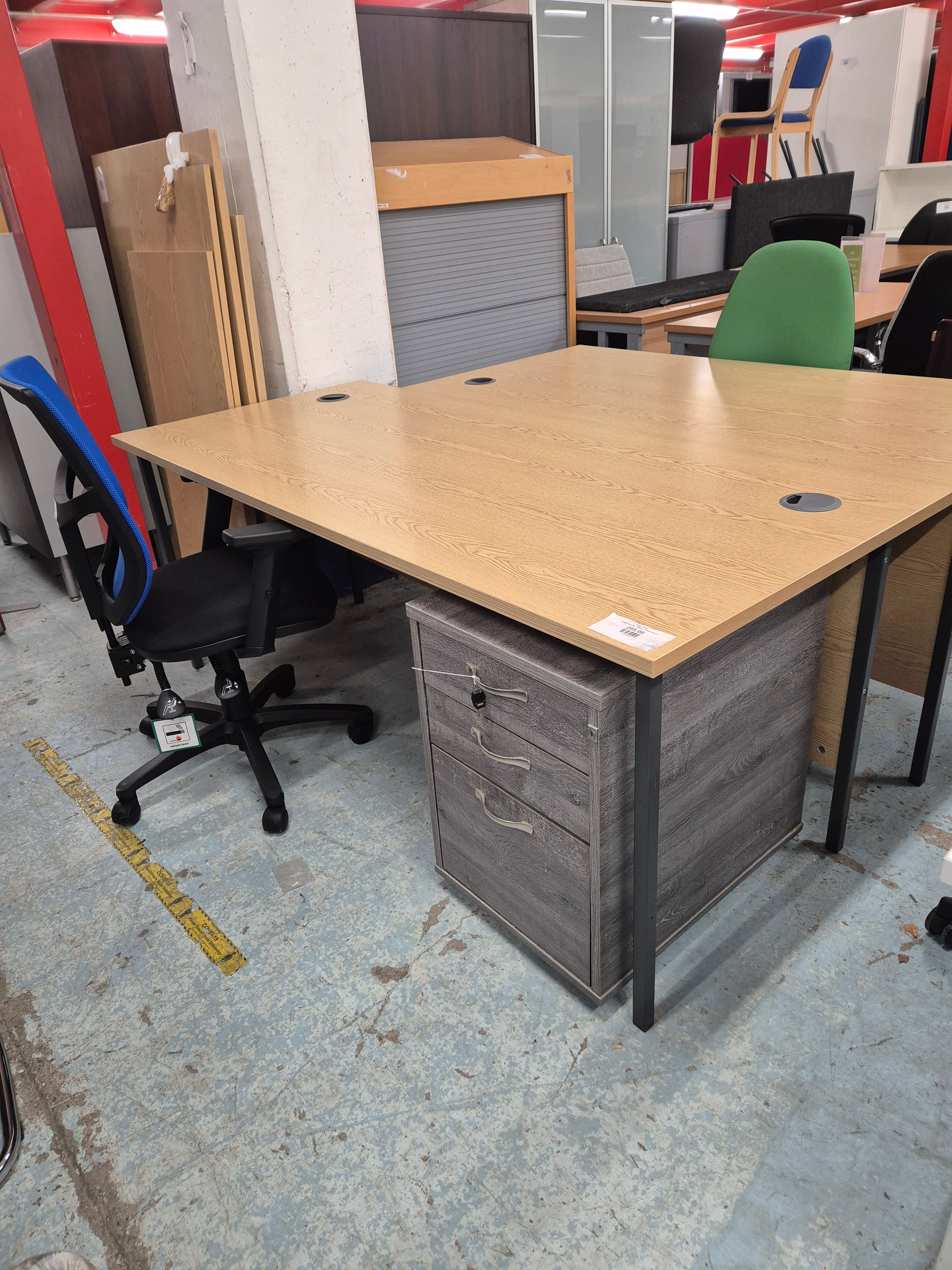 Straight desk 188  (1800mm x 800mm)