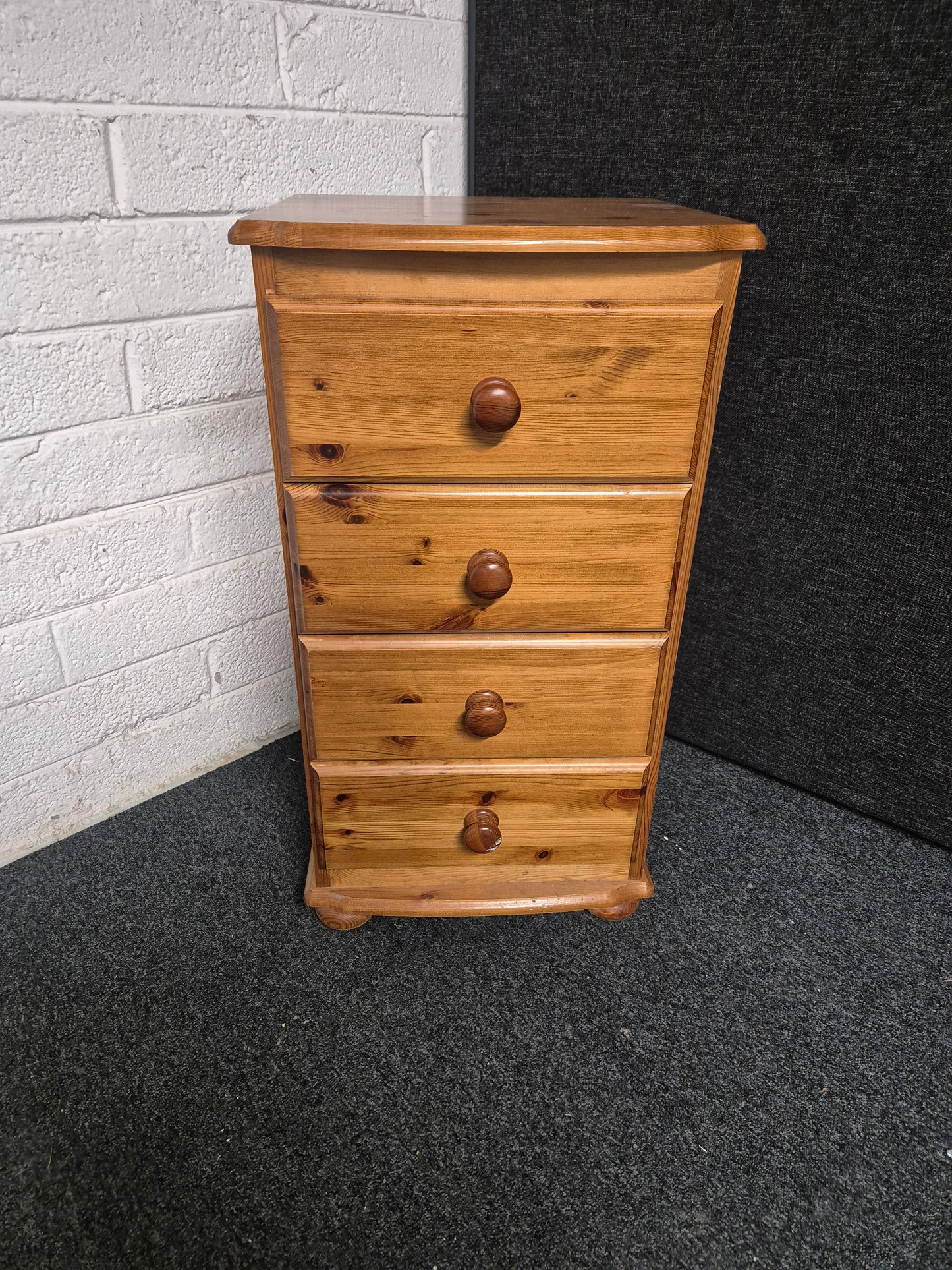 Solid pine 4 drawer Tallboy (H 850 x W 460 x D 450 mm) 3125