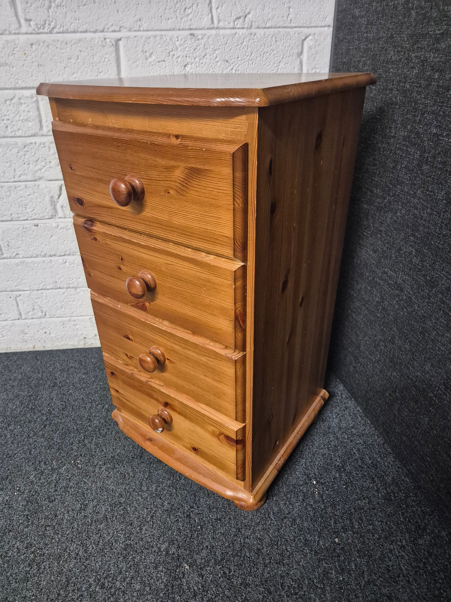 Solid pine 4 drawer Tallboy (H 850 x W 460 x D 450 mm) 3125