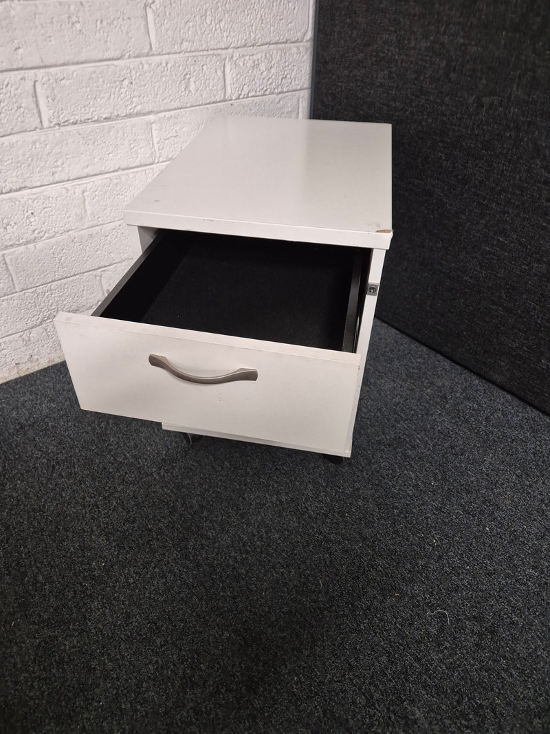 2 or 3 drawer wooden mobile pedestal