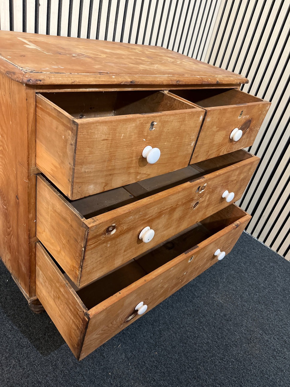 Antique pitch pine two plus two, chest of drawers (H 83 x W 85 x D 47 cm) 1126