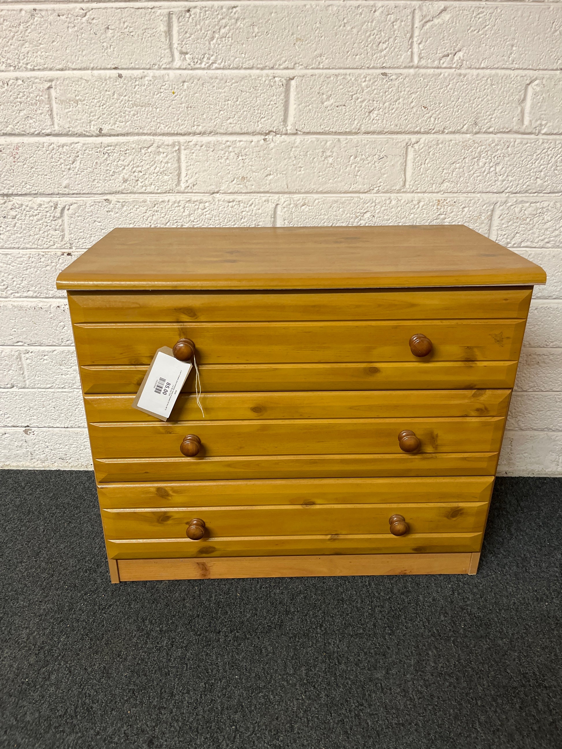 Low 3 drawer pine laminate chest of drawers (H 64 x W 75 x D 38 cm) 1325