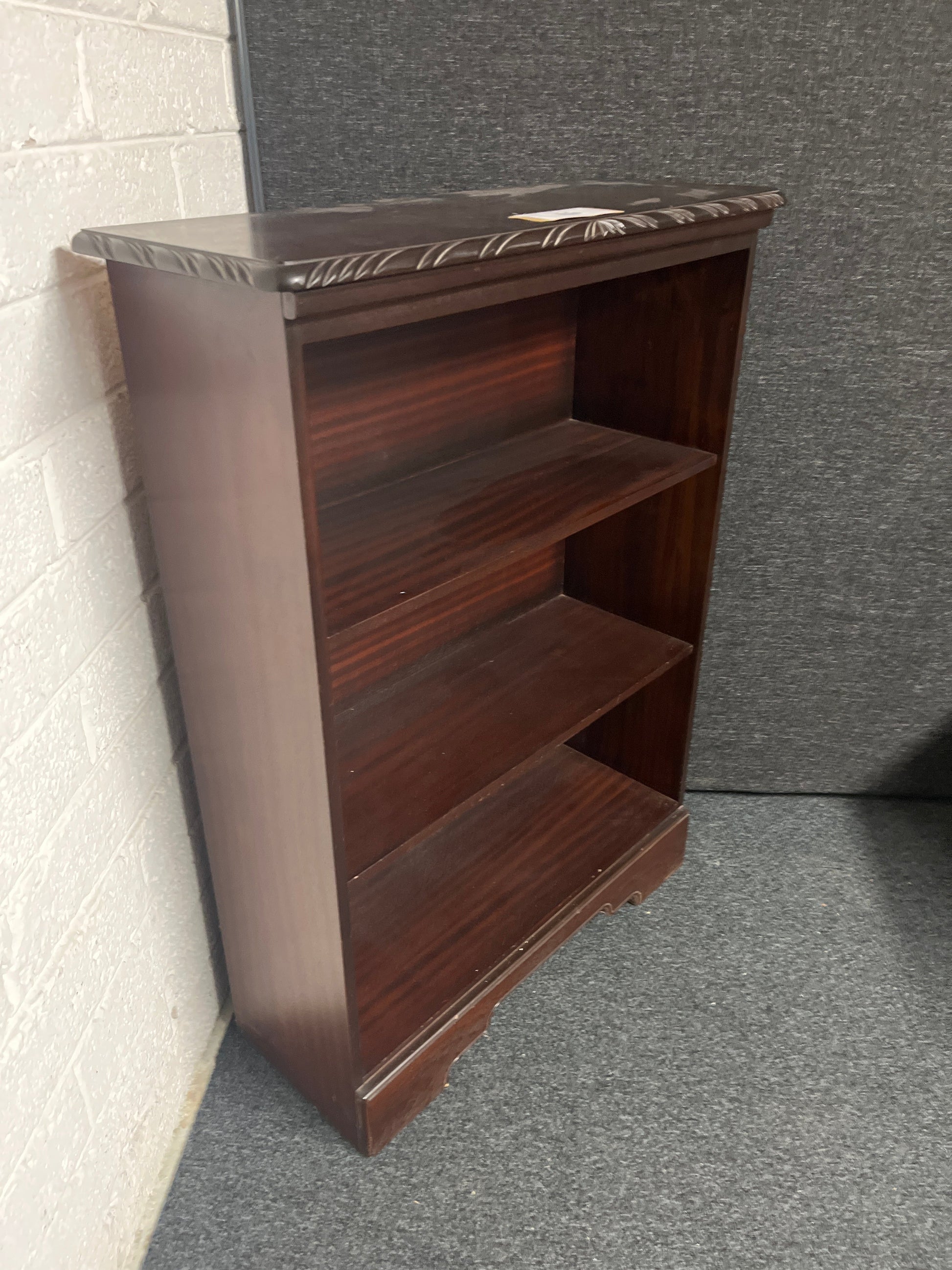 Tall open rossmore mahogany open bookcase (H 1100 x W 810 x D 320 mm) 1225