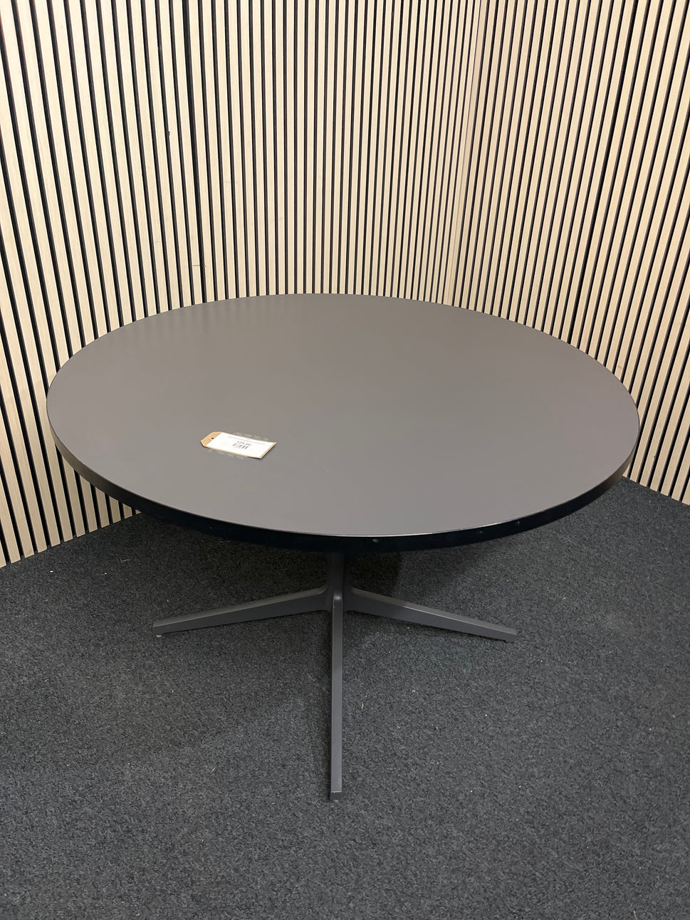Black laminate circular kitchen table, central base (120 cm) 1425