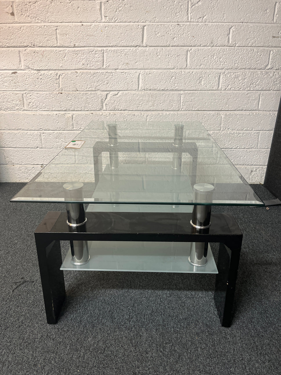 Black framed glass coffee table  (H 43 x W 100 x D 43 cm) 2225