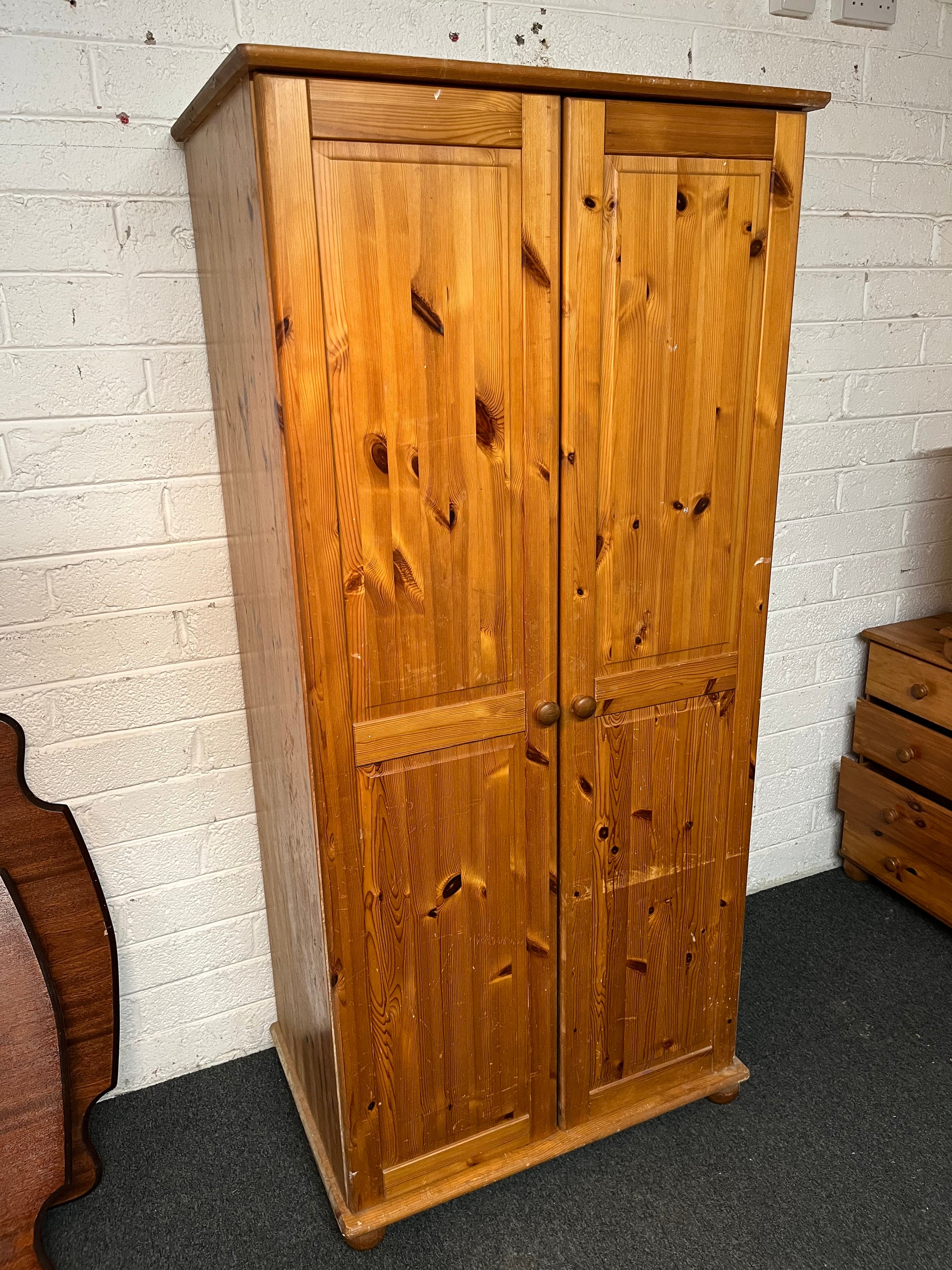 Natural pine tall 2 door wardrobe (H 185 x W 87 x D 57 cm) 1325