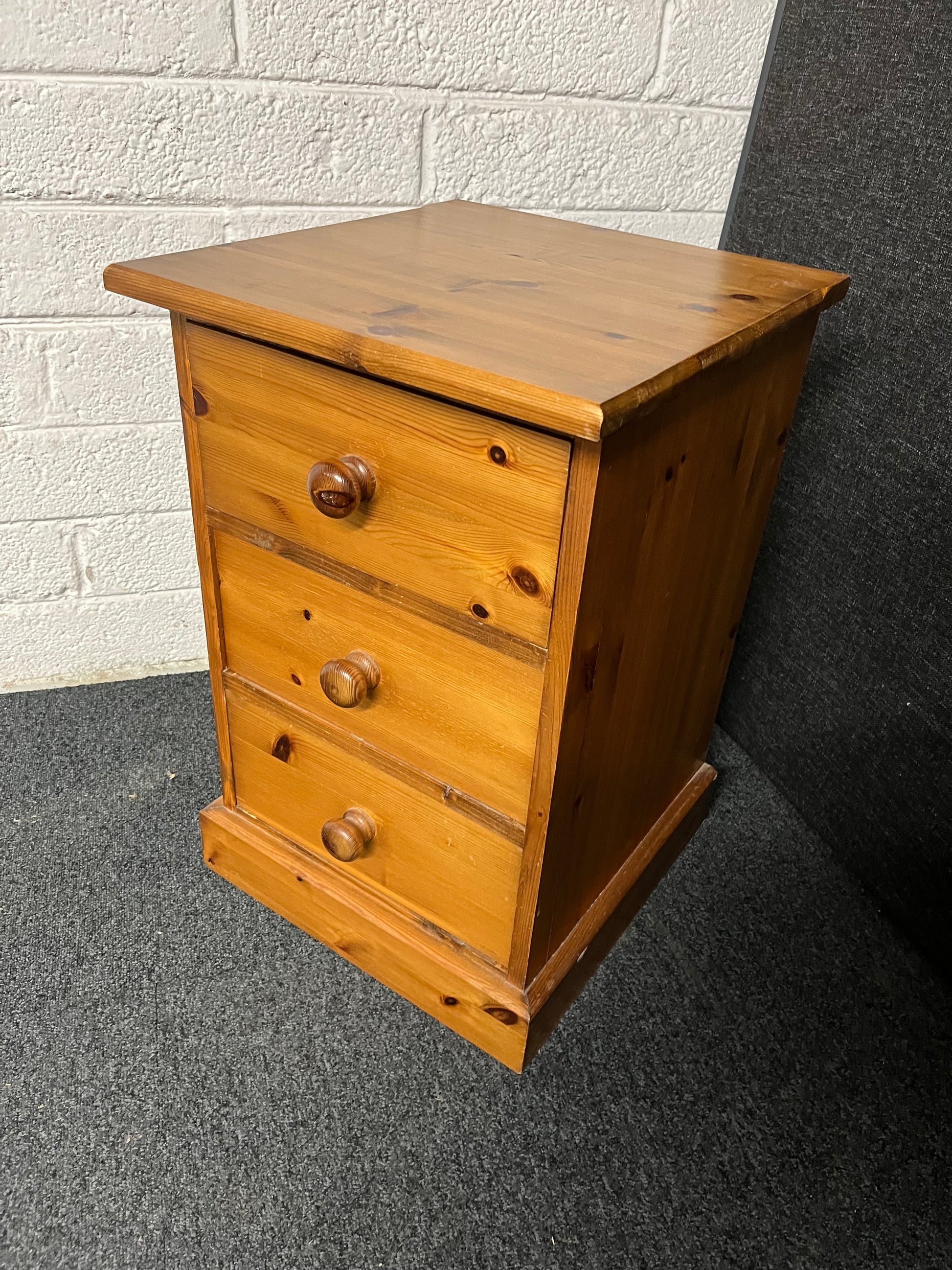 Solid pitch pine 3 drawer bedside locker  400Wx620Hx430D 1225