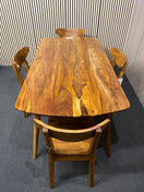 Solid dark pine dining table with four matching curved back chairs (L 175 x W 90 cm)  44764