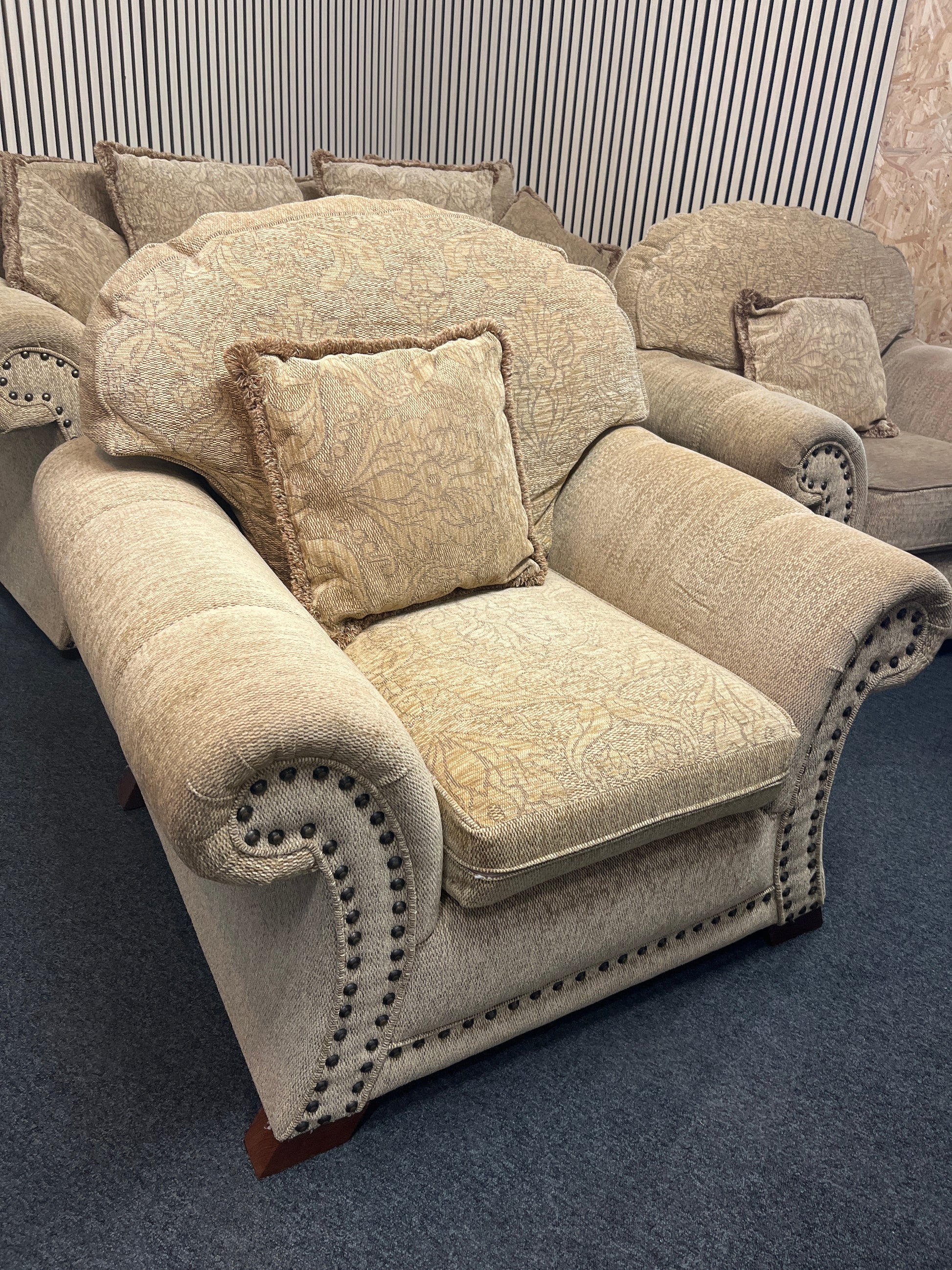 3+1+1 cream fabric mix suite 2325