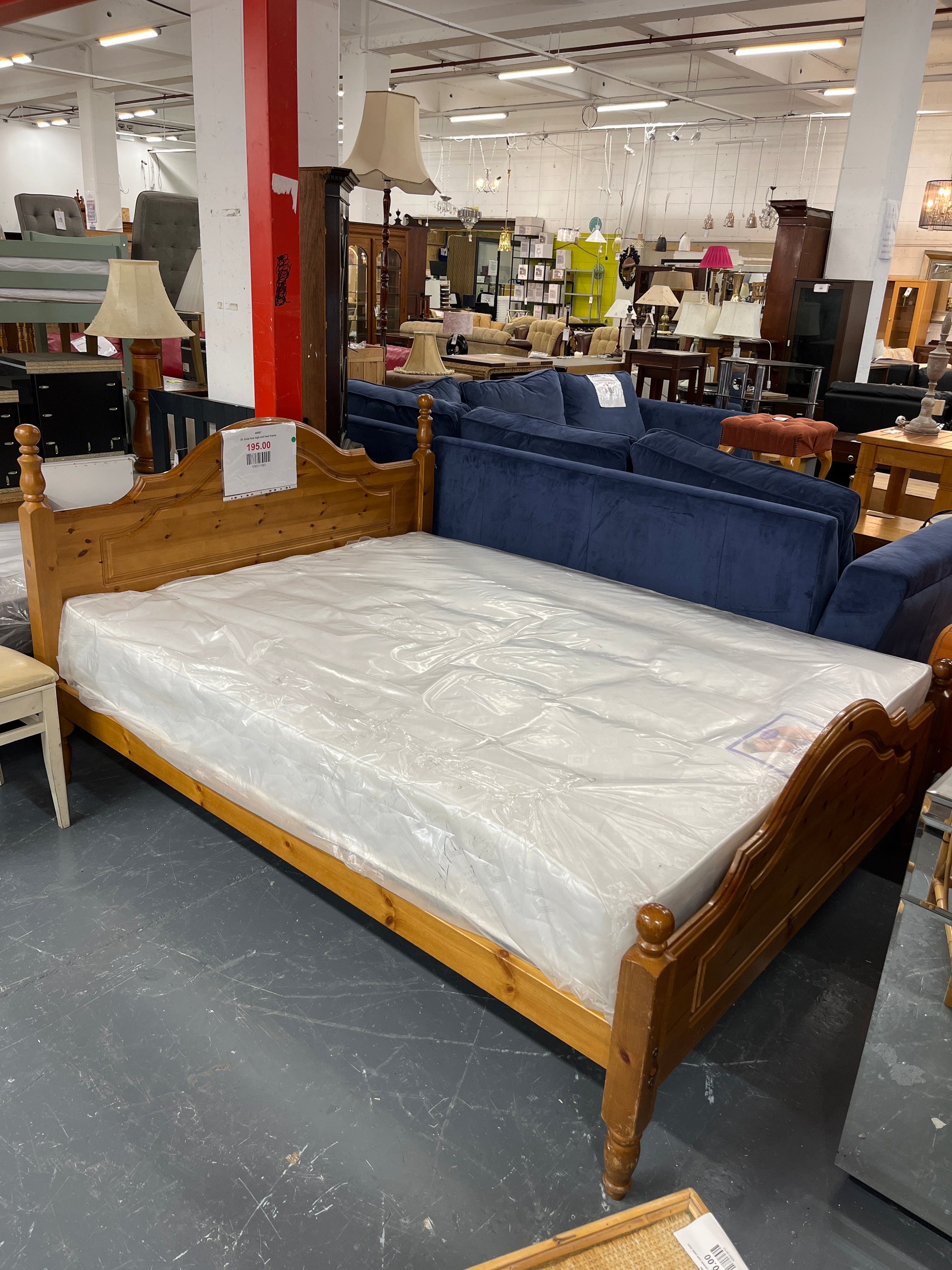 5ft Solid line high end bed frame
