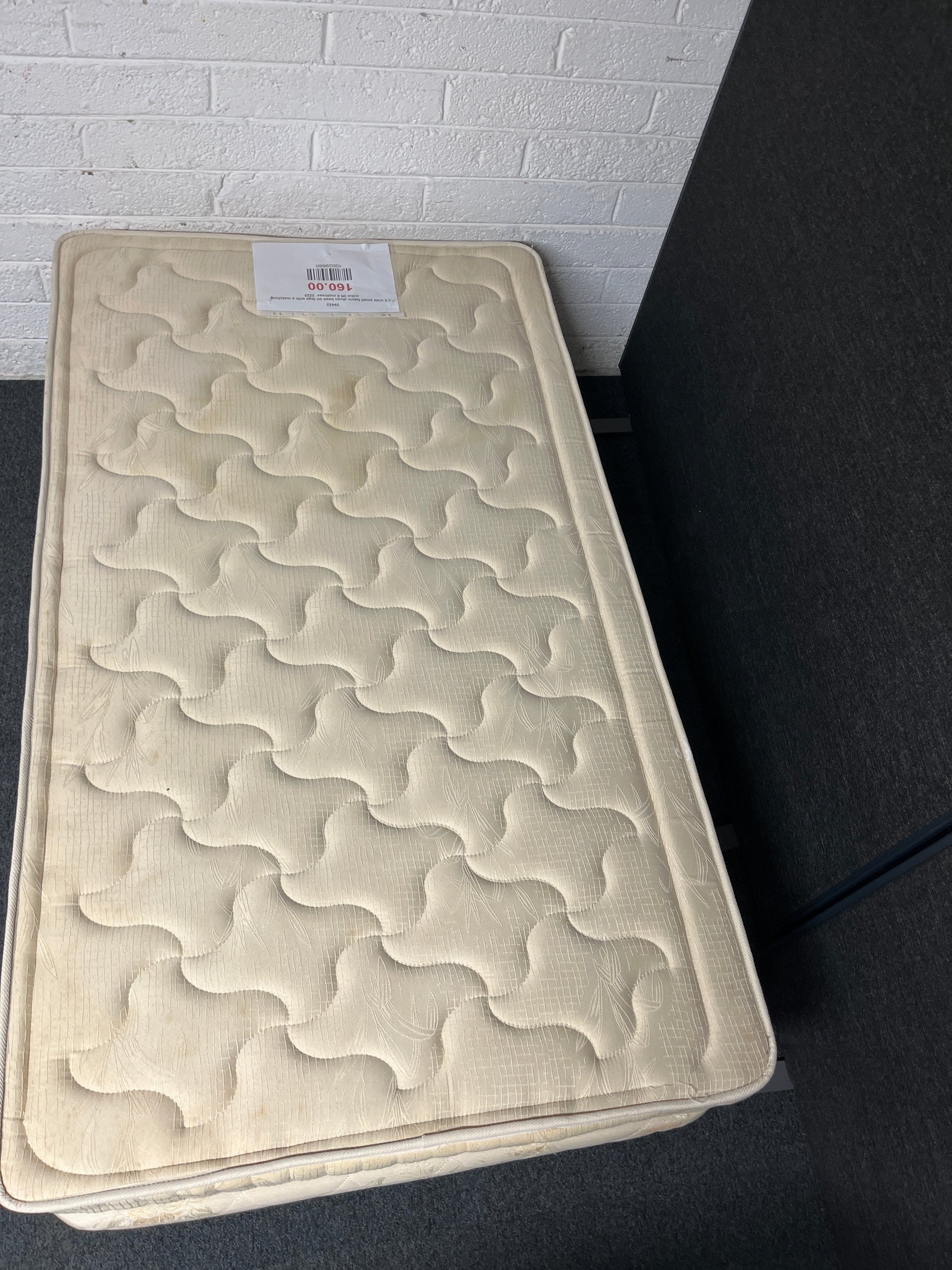 3ft 6 wide small fabric divan base on legs with a matching ortho 3ft 6 mattress  2225