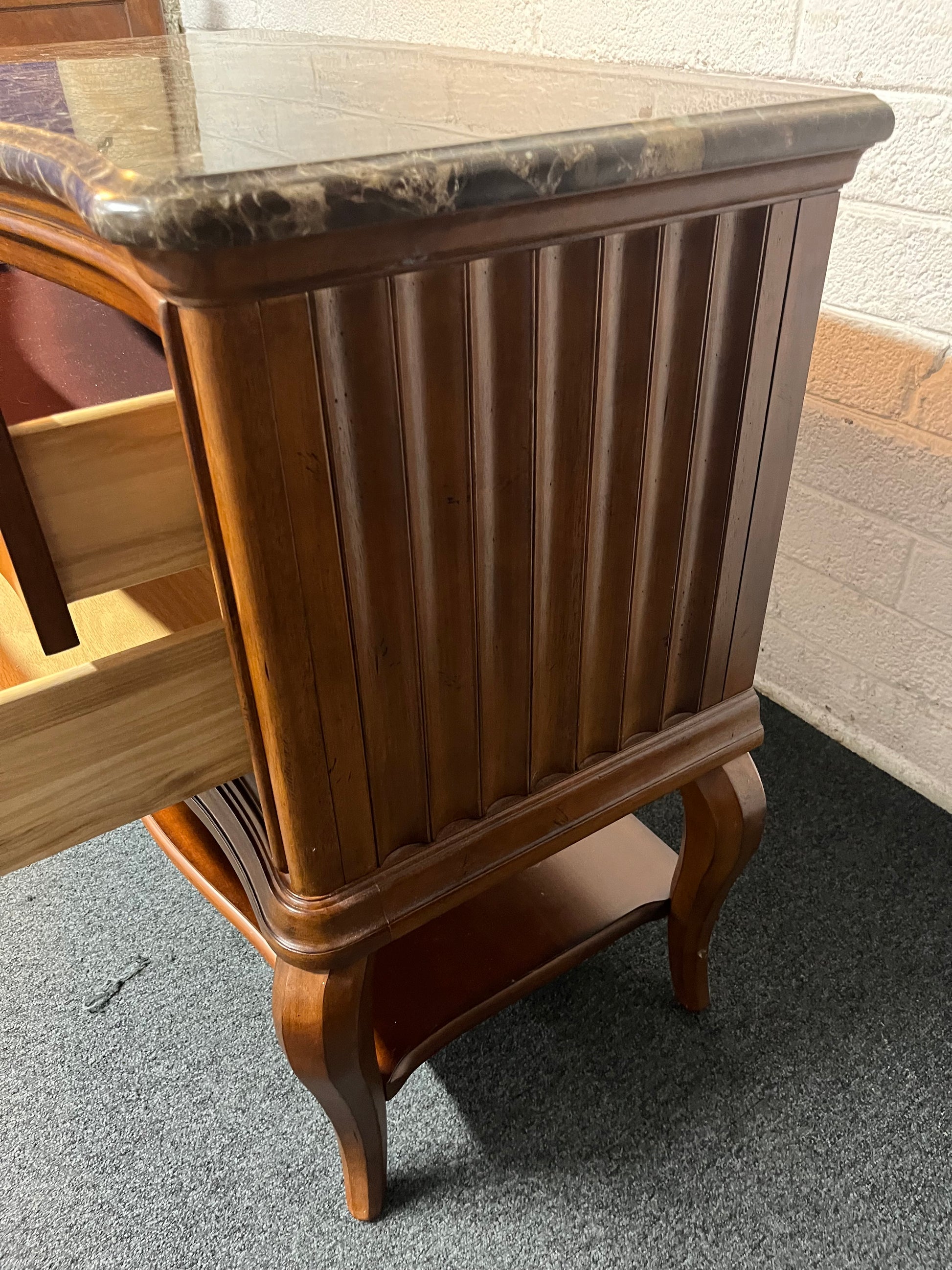 Solid mahogany stained large 2 drawer chest with green granite top and base shelf (H 88 x W 103 x D 51 cm) 2225