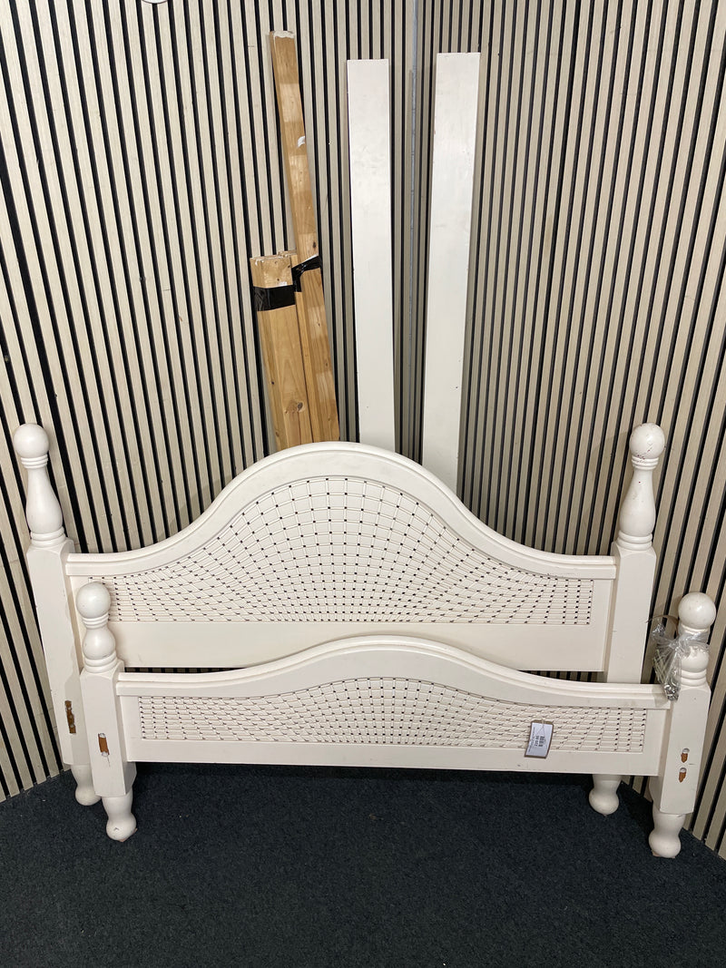 5ft White painted wooden bed frame with lattice detail headboard.  44514