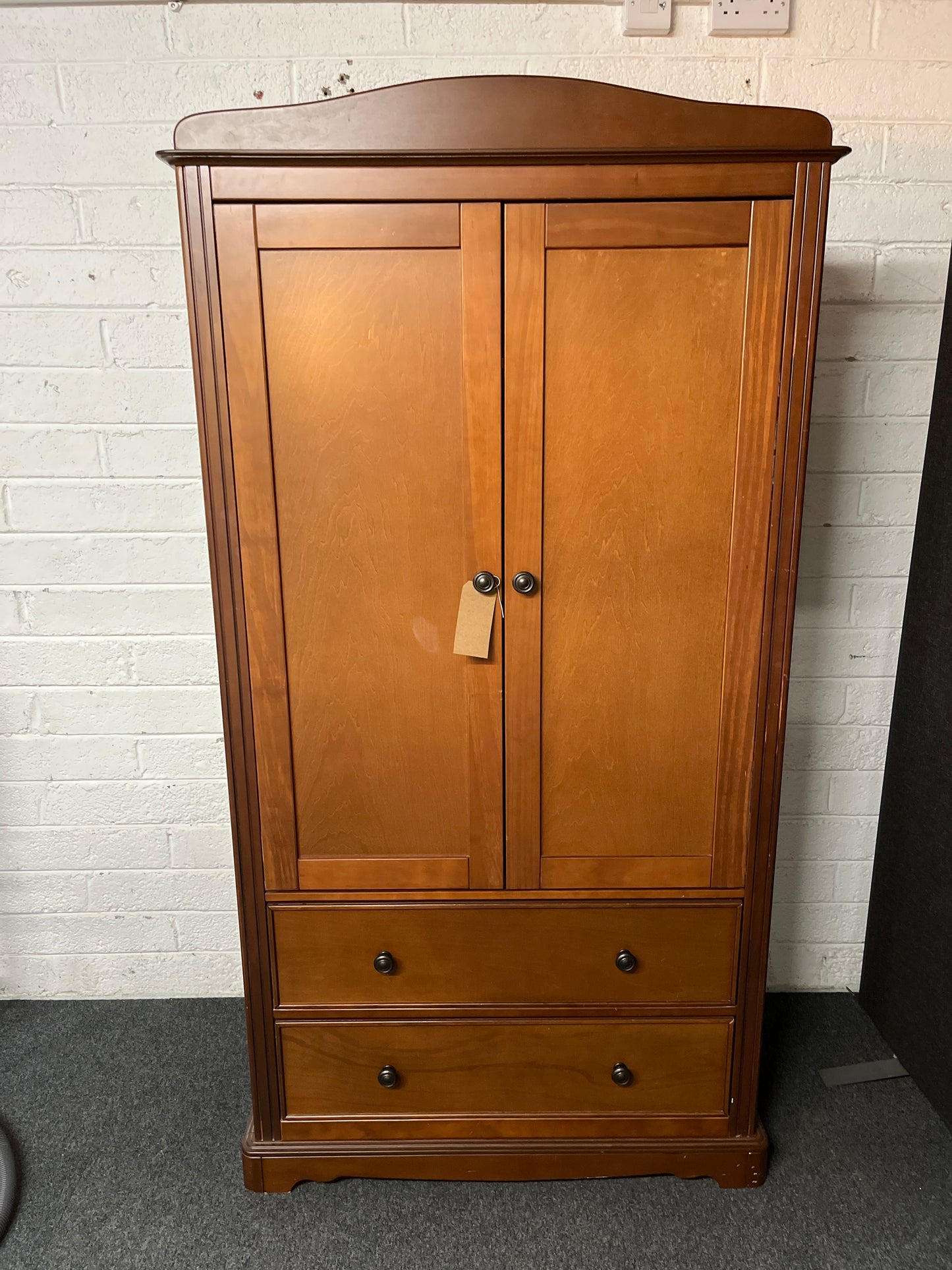 Dark wood stained 2 door 2 drawer wardrobe (H 190 x W 100 x D 52 cm) 2225