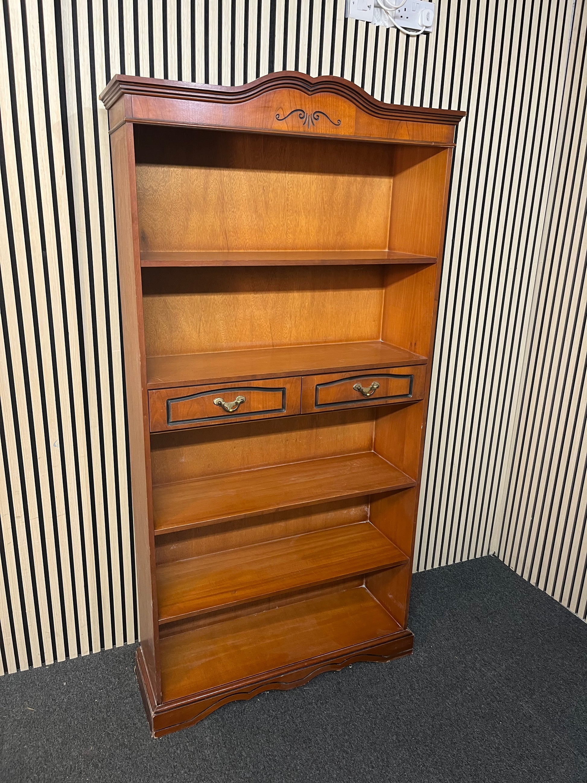 Tall Rossmore Mahogany open bookcase (H 188 x W 95 x D 30 cm) 2425