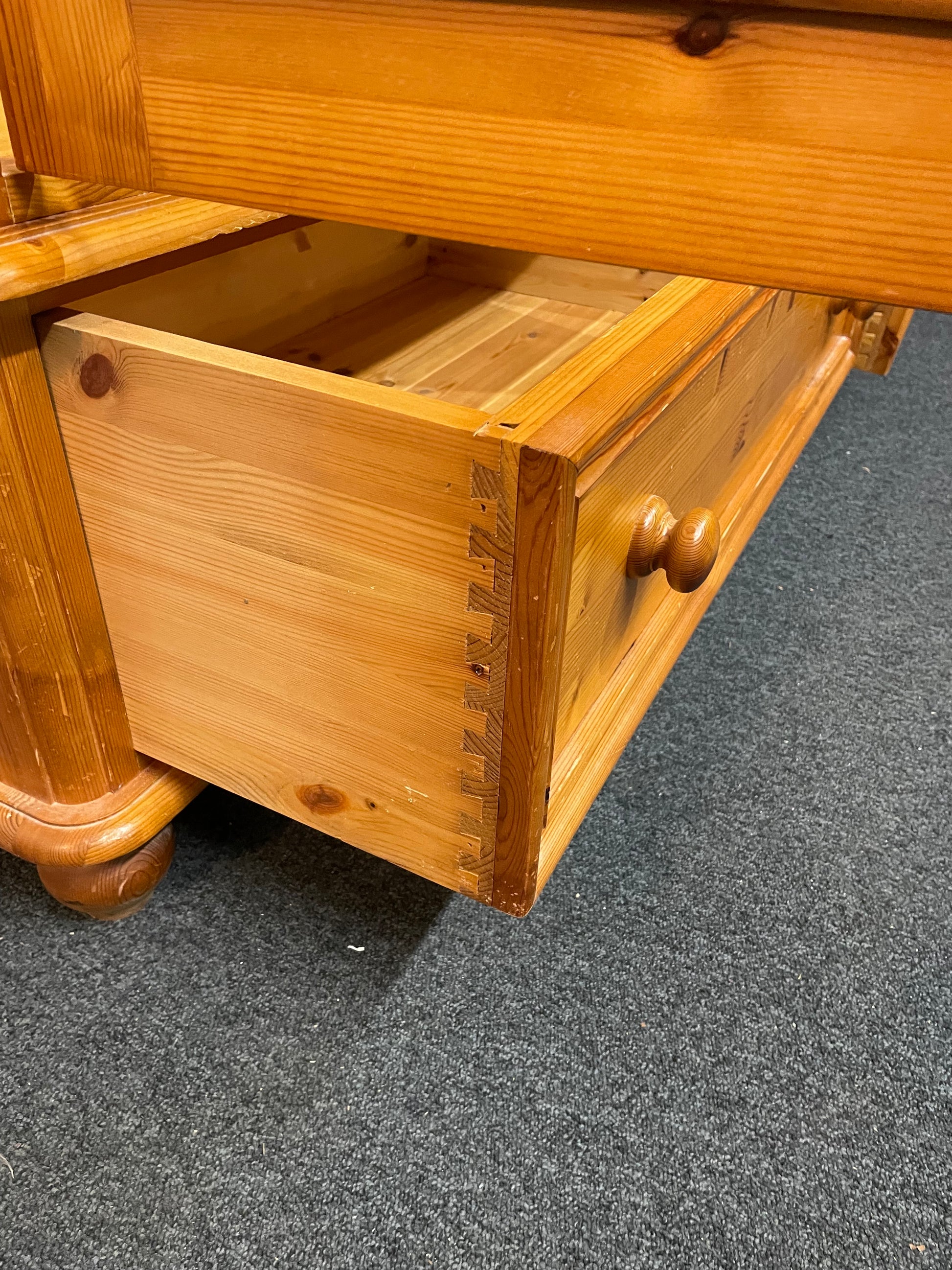 Ornate solid pine, three-door, two-drawer, tall wardrobe (H 198 x W 150 x D 54 cm) 1226