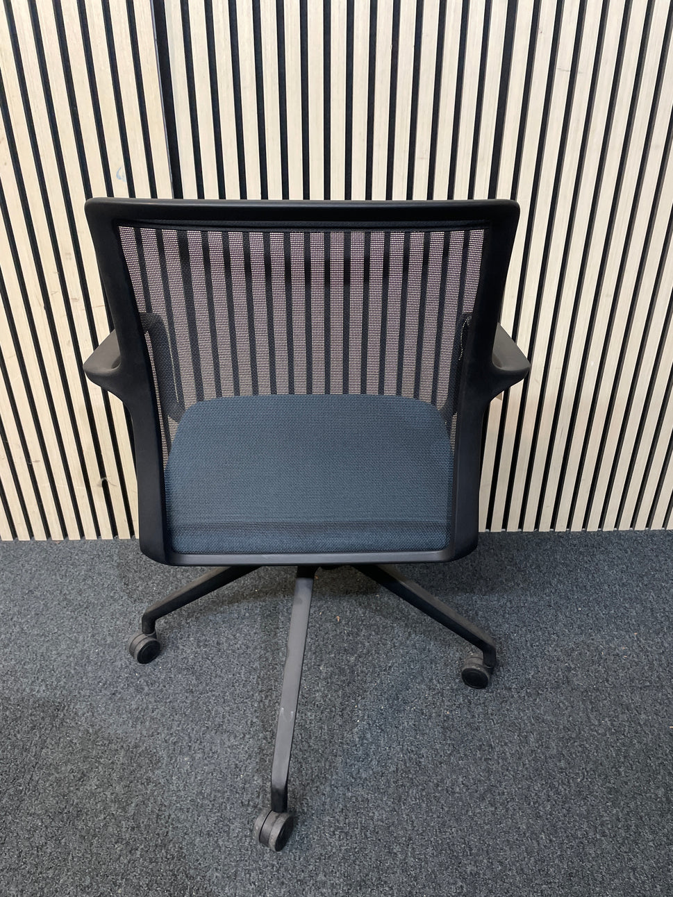 Eske fixed mesh back swivel chair - TEAL