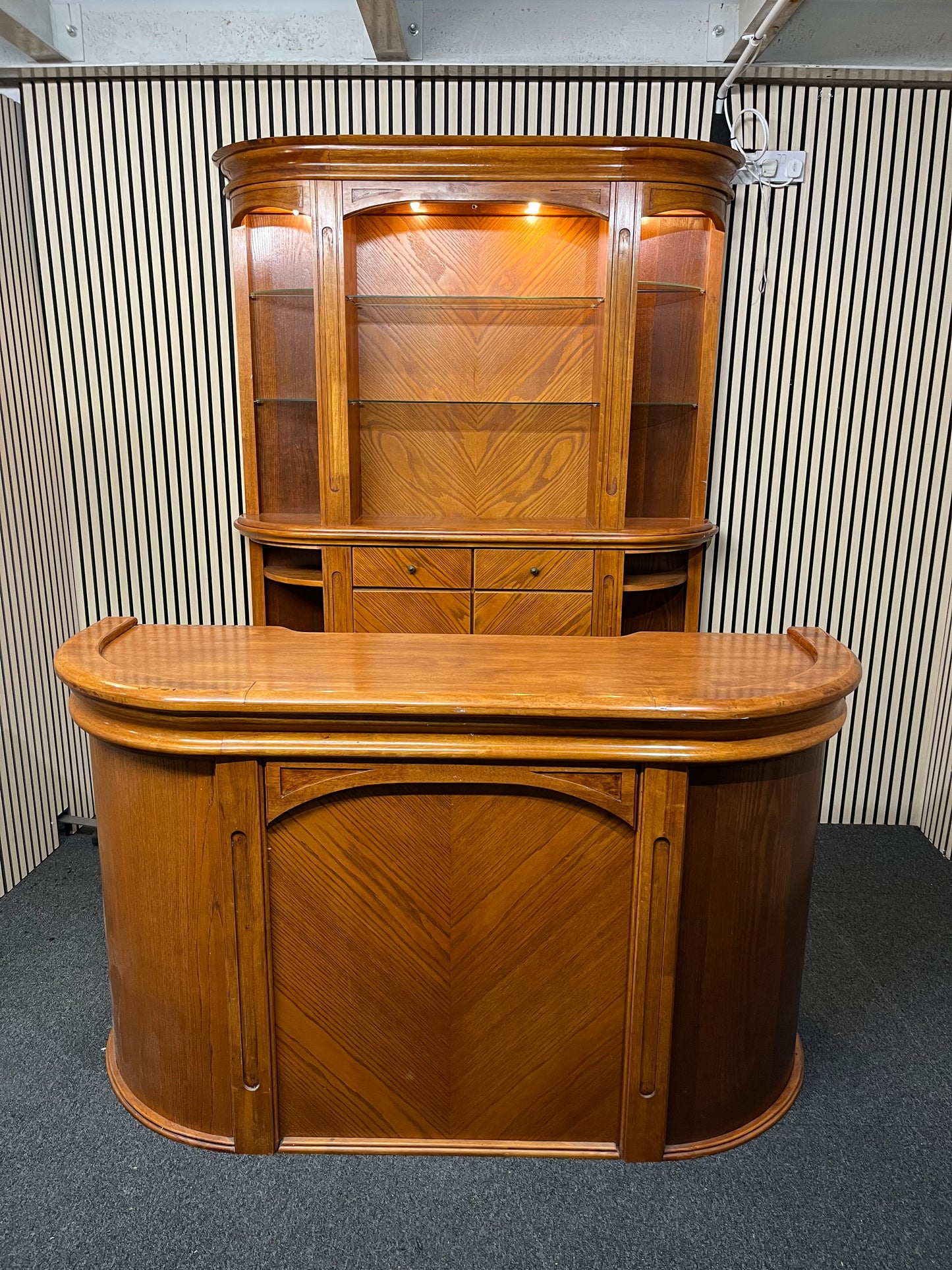 Ornate oak stained tall bar counter with storage drawers (Front H 110 x W 170 x D 60 cm) (Back  H 219 x W 177 x D 35 cm)
