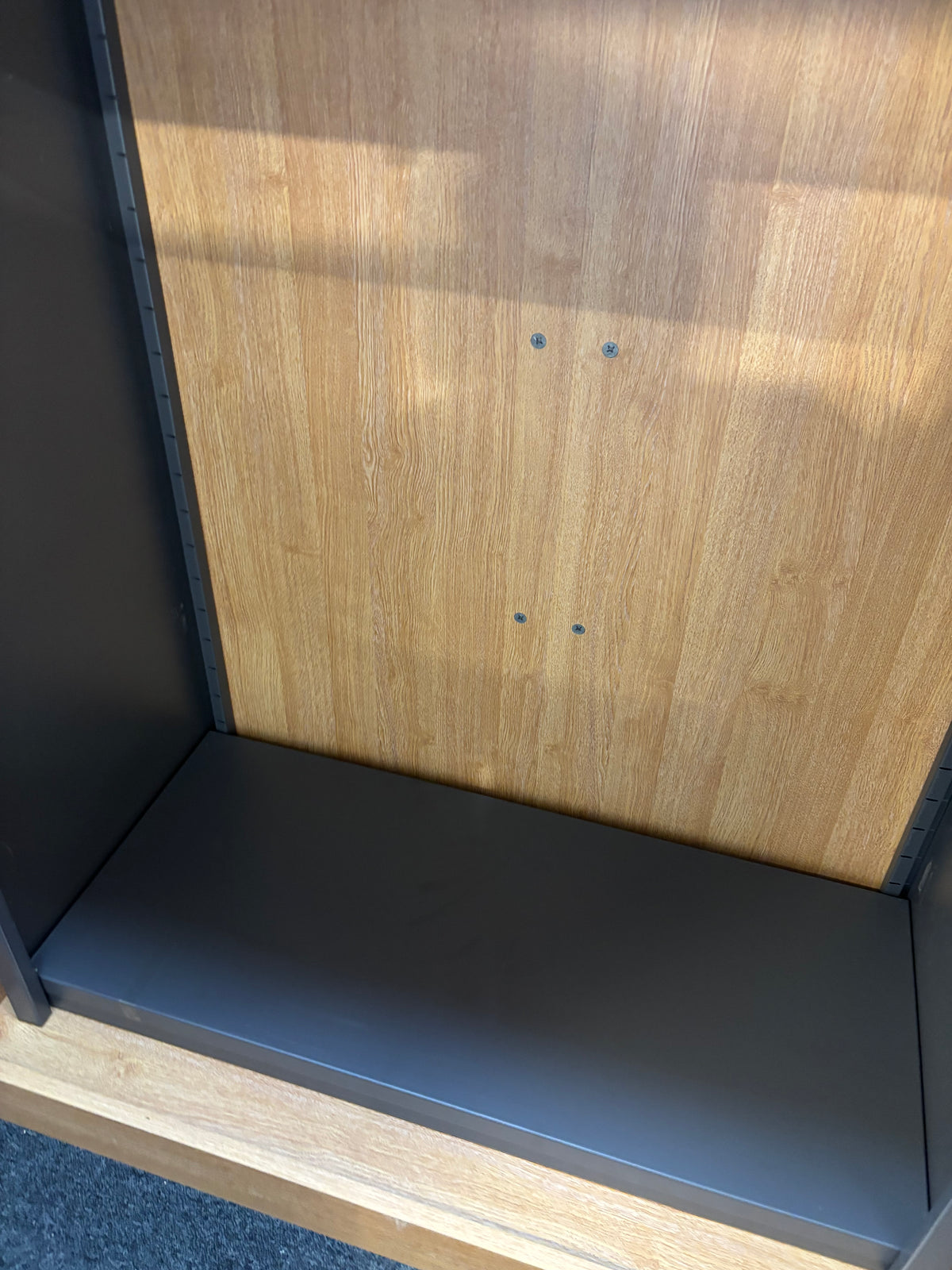 Medium 2 door oak laminate storage unit with internal metal shelves and handles. 120Hx102Wx55D  J3920